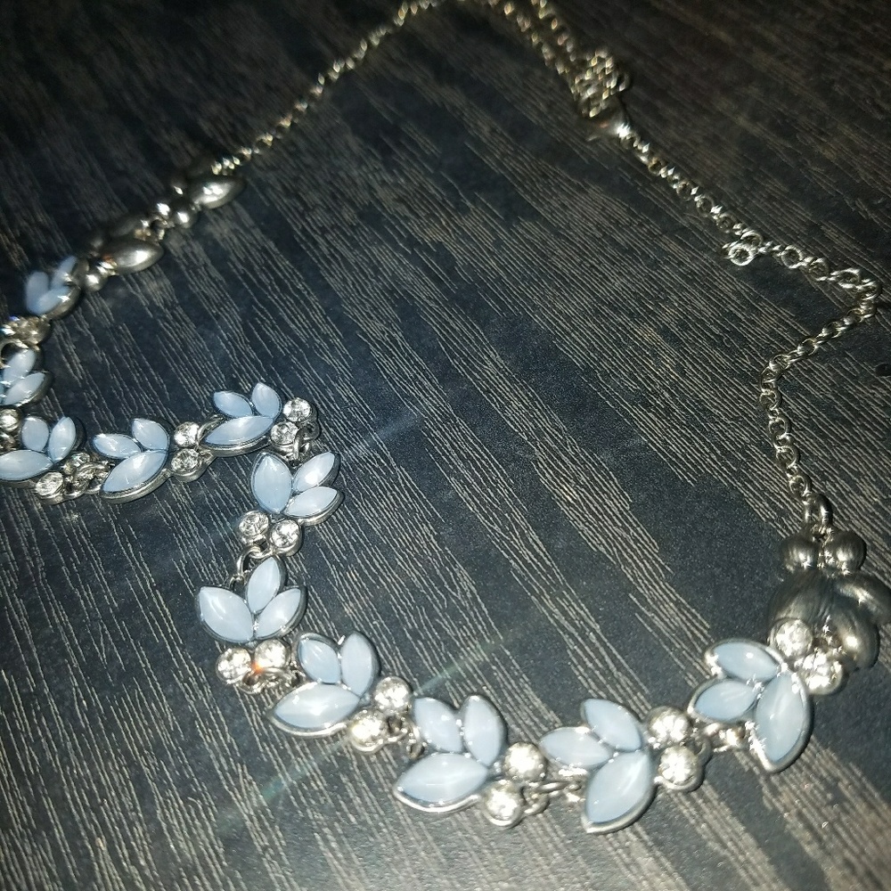 Necklace - Picture 1 of 1